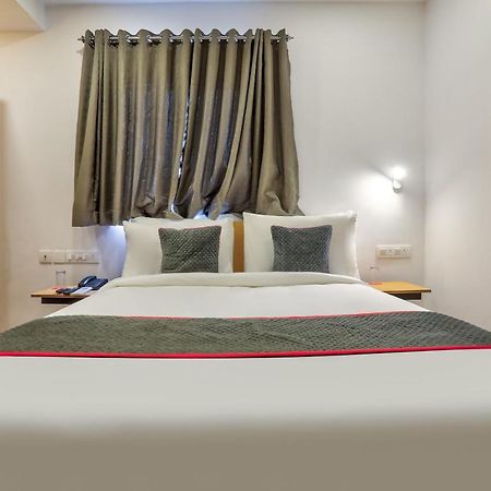 Oyo Townhouse 156 Maraimalai Nagar Hotel Madras Buitenkant foto
