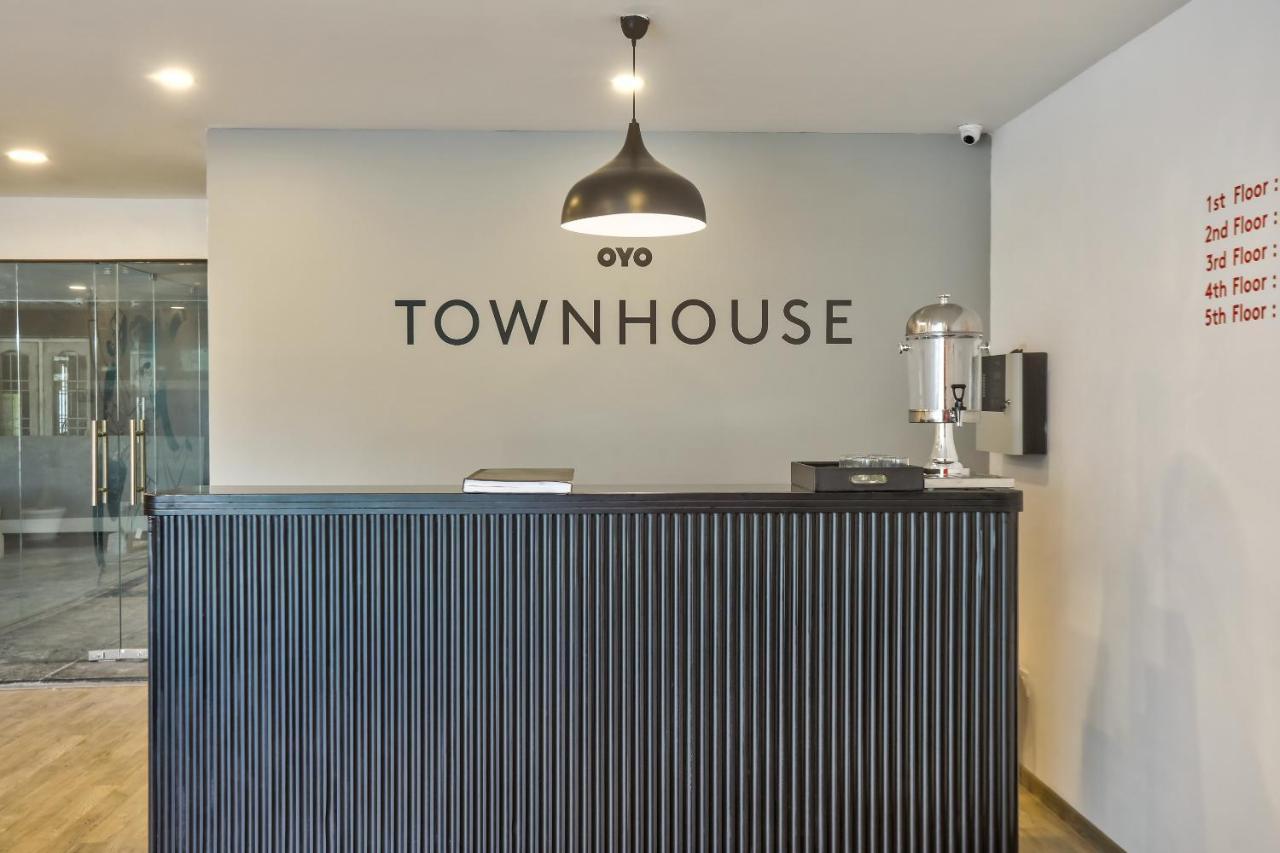 Oyo Townhouse 156 Maraimalai Nagar Hotel Madras Buitenkant foto